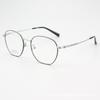 Gafas de titanio puro con montura ultraligera para miopía, gafas cuadradas retro 4011 para hombre, se pueden equipar con montura completa de titanio al por mayor.