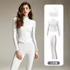 Conjunto de yoga simples e elegante de três peças para mulheres, cardigã multicolorido com gola alta, top esportivo, calça flare de alta elasticidade para fitness conjunto de três peças