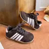 Zapatos Deportivos de Entrenamiento para Niños Estilo Coreano 2026 Invierno con Felpa Adicional Aceite de Argán Estilo Nuevo Unisex Moda Versátil Estampado de Leopardo Zapatos de Tabla Deportivos