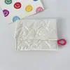 Bolsa de Monedas Plegable con Lazo de Corazón de PU Brillante Portátil Tarjetero Rellena de Algodón Acolchada Bolsa de Mano para Toallas Sanitarias