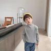 [En stock Suéter de cuello alto medio forrado con vellón para otoño e invierno para niños y niñas, suéter de punto suelto de color sólido para bebés y niños que combinan con todo]