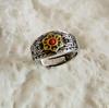 Nuevo Anillo de Pareja de Seis Caracteres Verdaderos Transfronterizo Agresivo para Hombre Anillo de Piedra Incrustada de Personalidad de Moda Anillo Retro Ajuste de Apertura