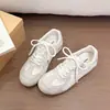 Nuevas zapatillas de cordones estilo alemán, versátiles y ligeras, zapatillas deportivas para mujer 2026, zapatillas casual de lona blancas de caña baja con suela gruesa