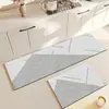 Tapete de Chão de Terra de Diatomáceas Estilo Nórdico Fácil de Cuidar, Absorvente de Água e Resistente ao Desgaste Tapete de Pé Longo em Tira, Resistente à Sujeira Doméstica e Antiderrapante Tapete de Chão para Cozinha