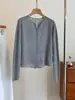 26 Cárdigan de Punto de Lana Pura Gris con Cuello en V Pequeño y Dobladillo Enrollado, Hebilla de Corazón Estilo Coreano, Abrigo Suéter Holgado para Mujer Otoño Invierno