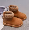Botas de nieve para niñas 2026 nuevo invierno niños zapatos de algodón cálidos forrados de felpa niños grandes suela suave antideslizante botas cortas para niñas pequeñas