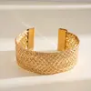 Pulsera abierta tejida en oro transfronteriza europea y americana, exquisita y única, artesanía de alta resistencia, joyería versátil de alta gama de nicho para mujer