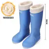 Las botas de lluvia de caña alta son impermeables y antideslizantes, adecuadas para parejas, cómodas para viajar, modernas y a la moda, duraderas para el uso diario, actividades al aire libre y búsqueda de tesoros en la playa.