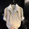 Camisa de retazos a rayas para hombre, cuello camisero, manga corta, estilo de lujo ligero, efecto de dos piezas, nuevo producto de verano, versátil, top casual de alta gama