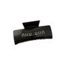 Pinza para el cabello de alta gama estilo coreano, forma cuadrada para mujer, diseño de letras en blanco y negro, tamaño mediano, pinza elegante para coleta media, al por mayor