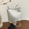 Bolso Pequeño Cuadrado Tejido para Mujer 2026 Nuevo Estilo Bolso Cruzado de Piel Genuina Bolso Cubo Versátil Bolso de Hombro a la Moda Bolso Sencillo para el Trabajo