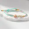 Pulseiras Coloridas de Fio para o Festival do Barco-Dragão, Sachês de Linha de Algodão com Nó Flor de Pessegueiro, Pulseiras Finamente Tecidas de Zongzi da Sorte, Acessórios de Mão para Atrações Turísticas Atacado
