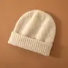 Nueva colección otoño/invierno 2024: Gorros unisex de cachemira, de color liso a la moda, gorros versátiles, gorros de punto para mujer