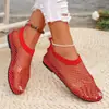 2023 Verão Novas Sandálias De Dedo Redondo Oco Internet Celebrous Diamond-Studded Ankle Boots Verão Sexy Cross-border plus size Flats