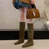 Botas largas apiladas de aumento de altura interior estilo postapocalíptico para mujer 2026 nuevo otoño botas altas botas de terciopelo no por encima de la rodilla botas de equitación