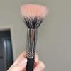 Pincel de blush colorido decorado pincel de blush fino lã frontal leve transição natural plano duplo alto brilho pequeno pincel de maquiagem