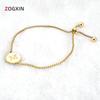 Pulseira de aço titânio europeia e americana transfronteiriça com 26 letras em inglês, design de nicho, pulseira de letras em concha de aço inoxidável 18K para mulheres