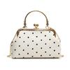 Bolso Pequeño Casual para Mujer 2024 Nuevo Artístico Estilo Occidental para Niña Dulce Fresco de Mano Cruzado Concha Trendy
