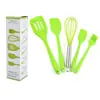 En existencia, utensilios de cocina de silicona, cinco piezas, suministros para hornear, espátula de silicona, colador, cepillo de aceite, batidor de huevos, color en caja.