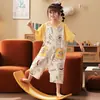 Pijama de una pieza de verano fino para niñas, manga corta, algodón puro, estilo de dibujos animados, corte holgado, ropa de casa para bebés y niños que se puede usar en el exterior