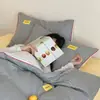 Juego de Cuatro Piezas de Algodón Rayado y Bloques de Color con Textura, Estilo Minimalista, Absorbe la Humedad, Transpirable, Algodón Puro, Juego de Ropa de Cama Suave y Cómodo