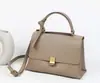 Procesamiento de Bolsos para Mujer Marca Personalizada Bolso de Hombro Fábrica ODM OEM Exportación de Artículos de Cuero Transfronteriza Bolso de Mensajero Cuero Genuino Bolso Cruzado