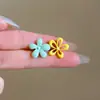 Brincos de Flor para Mulheres, Design de Nicho, Brincos Doces Estilo Coreano, Novo Estilo 2026, Cores Contrastantes, Brincos Simples e Elegantes