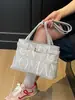 Bolso de Hombro con Bordado de Letras de Tela Nuevo 2026, Diseño de Nicho, Moderno, Casual, Bolso Tote Simple para Hombro o Debajo del Brazo