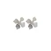 Pendientes de Flor de Perla Hielo Triturado Azul Versátiles de Aguja Plateada Primavera y Verano para Mujer, Diseño Exquisito, Joyería para Orejas Hermosa y de Temperamento Dulce
