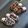 Pantuflas de interior para niños para otoño e invierno para niños y niñas, antideslizantes, cálidas para el suelo, elegantes pantuflas de algodón para el hogar, para padres e hijos, para bebés