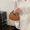 Bolso de Color Sólido con Diseño Nicho de Moda Bolso de Mujer 2023 Invierno Nuevo Bolso Rayado de Alta Textura Bolso Bandolera de un Solo Hombro