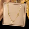 2024 Nuevo Verano Estilo Ins Joyería Colgante de Trébol Diseño de Nicho Cadena de Acero de Titanio de Gama Alta No se Desvanece