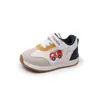 Zapatos para niños, nuevas zapatillas blancas impermeables de primavera y otoño, zapatos de skate para niñas, estilo coreano, zapatillas deportivas versátiles y modernas para uso casual