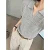 Camisa de punto de seda helada de manga corta hueca de alta gama estilo coreano, top casual de verano holgado con cuello polo y un aire de 'old money'