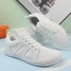 Fábrica atacado primavera novos homens e mulheres sapatos confortáveis de caminhada respirável casal de fundo macio voar tecido pé plano sapatilha de lazer