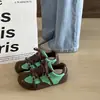 Fivela color-block novos sapatos de verão Forrest Gump femininos respiráveis retrô 2026 sola macia sapatos de treino alemães sapatos esportivos casuais