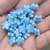 Cerâmica Colorida Flor Creme Furo Reto Flor de Cinco Pétalas Contas Contas Miçangas Semi-acabadas Pulseira Colar DIY Acessórios