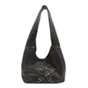 Bolso de mano retro de moda con remaches únicos, bolso de hombro estilo punk, gran capacidad, alto valor estético, adecuado para ir al trabajo, bolso de axila