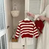 Colección de otoño e invierno: suéter retro a rayas rojas y blancas para niños, ropa de bebé, atuendo de otoño, top de punto a cuadros para bebé, top estilo coreano