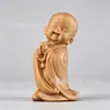 Tallado de Madera de Tuya Adornos de Buda Versión Q Pequeño monje novicio Asas Personajes de Madera Maciza Taihang Bebé Buda Artesanías para el Hogar
