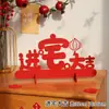 La Alegría de Mudarse a una Decoración de Sala de Estar Está Llena de Nuevos Adornos para el Hogar en la Casa y Auspiciosos Suministros de Decoración para la Ceremonia de Mudanza a una Casa Nueva