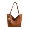 Yuezi 2026 Otoño/Invierno Nueva Moda Bolso Casual Simple Retro Bolso Tote Gran Capacidad para Viajar al Trabajo Bolso de Hombro Único