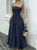 Moda Feminina Europeia e Americana Nova de Verão 2026: Vestido Tomara-que-caia Elegante e Emagrecedor com Bolinhas e Cinto na Cintura