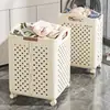 Cesto de Roupa Suja Dobrável com Rodas, Cesto de Roupa Ventilado de Grande Capacidade, Organizador de Roupas que Economiza Espaço para Casa, Branco/Creme