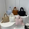 Bolso de mano acolchado de algodón bordado para mujer 2024 invierno color sólido simple cuadrado tote bag puff suave un hombro bajo el brazo