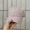Nueva gorra de béisbol de ala corta suave estilo ins con letras bordadas, unisex, gorra versátil de pico de pato, hace que la cara se vea más pequeña, sombrero para el sol, moderno