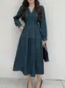 Chic Coreano Temperamento Francés Cuello en V Diseño de Rayas Cintura ceñida Adelgazante Pana Vestido Mujer