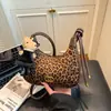 Bolsa Casual Retrô 2026 Nova Tendência Feminina Simples para o Dia a Dia de Alto Valor Bolsa Dumpling Elegante Moderna Bolsa de Ombro