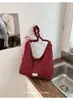 Bolso bandolera nuevo estilo coreano minimalista con estampado de estrellas 2026, blanco y negro, gran capacidad, bolso de axila, bandolera casual versátil a rayas