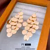 Pendientes Europeos y Americanos de Lentejuelas Multicapa con un Toque de Lujo Ligero y de Alta Gama, Diseño Vintage de Gancho para la Oreja, Pendientes Únicos y de Nicho al por Mayor